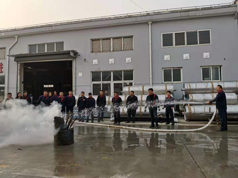 百強今早舉行年度小結會議 百強今早舉行年度小結會議